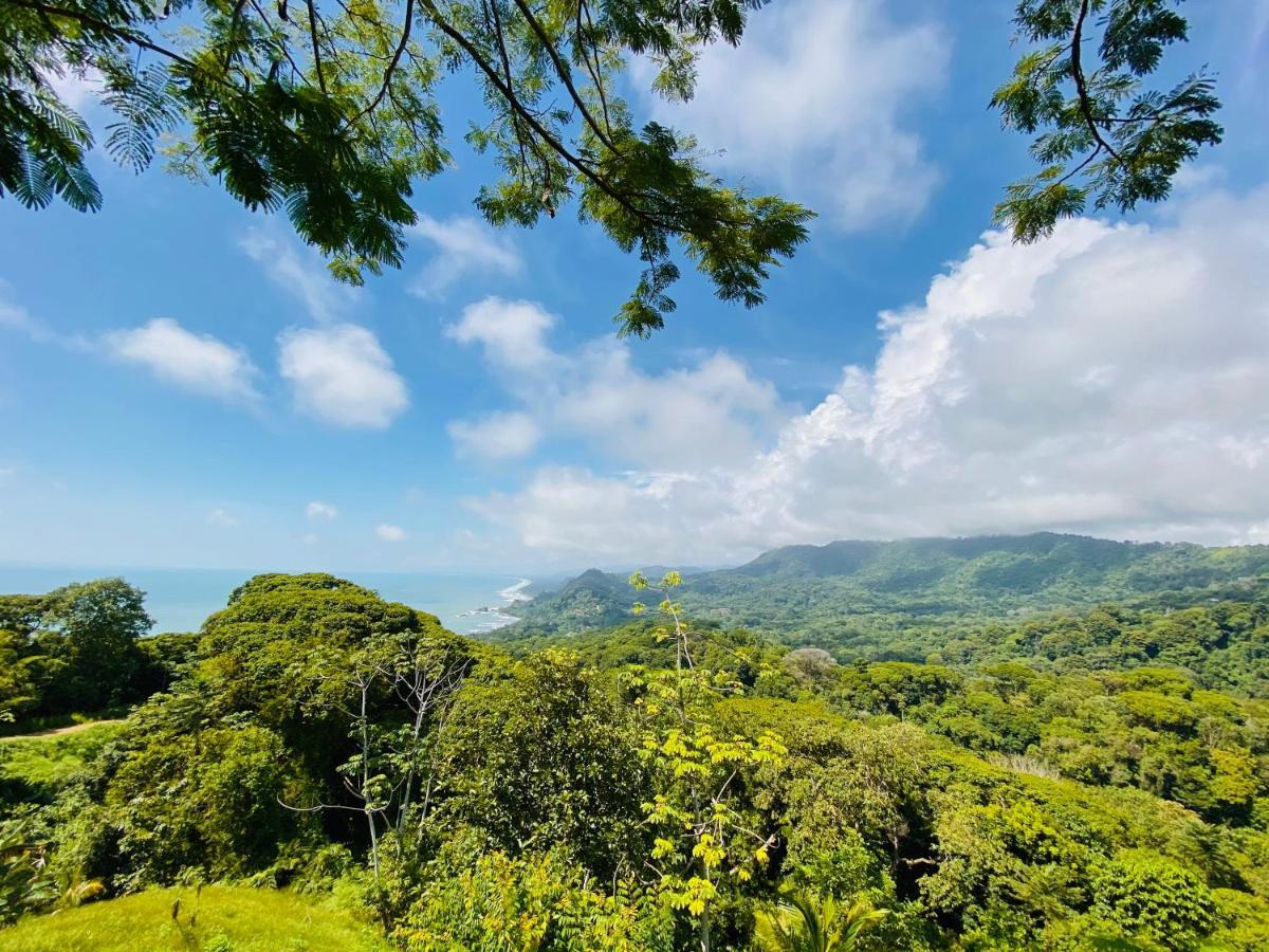 Pacific Edge Eco Bed and breakfast Dominical