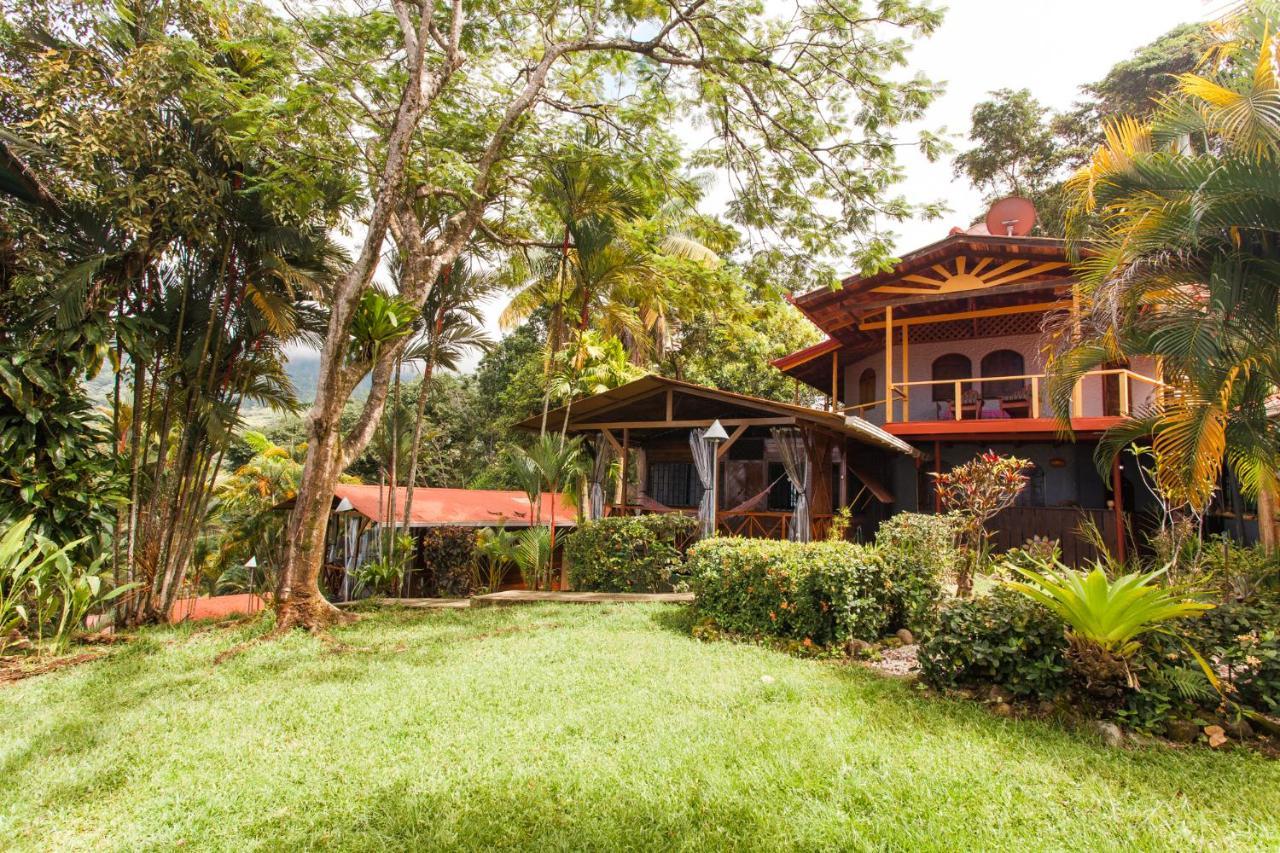 Pacific Edge Eco Bed and breakfast Dominical